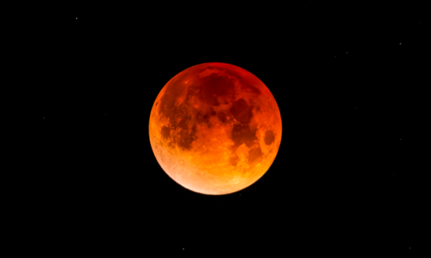 She Looks Good in Red: Capturing March’s Blood Moon by Bryce McCabe